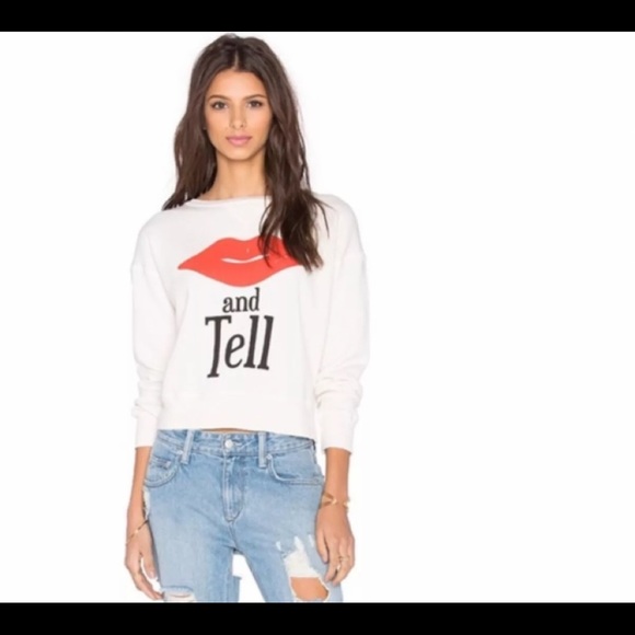 Wildfox kiss and tell crop oversized sweatshirt size small white with red - Picture 1 of 7